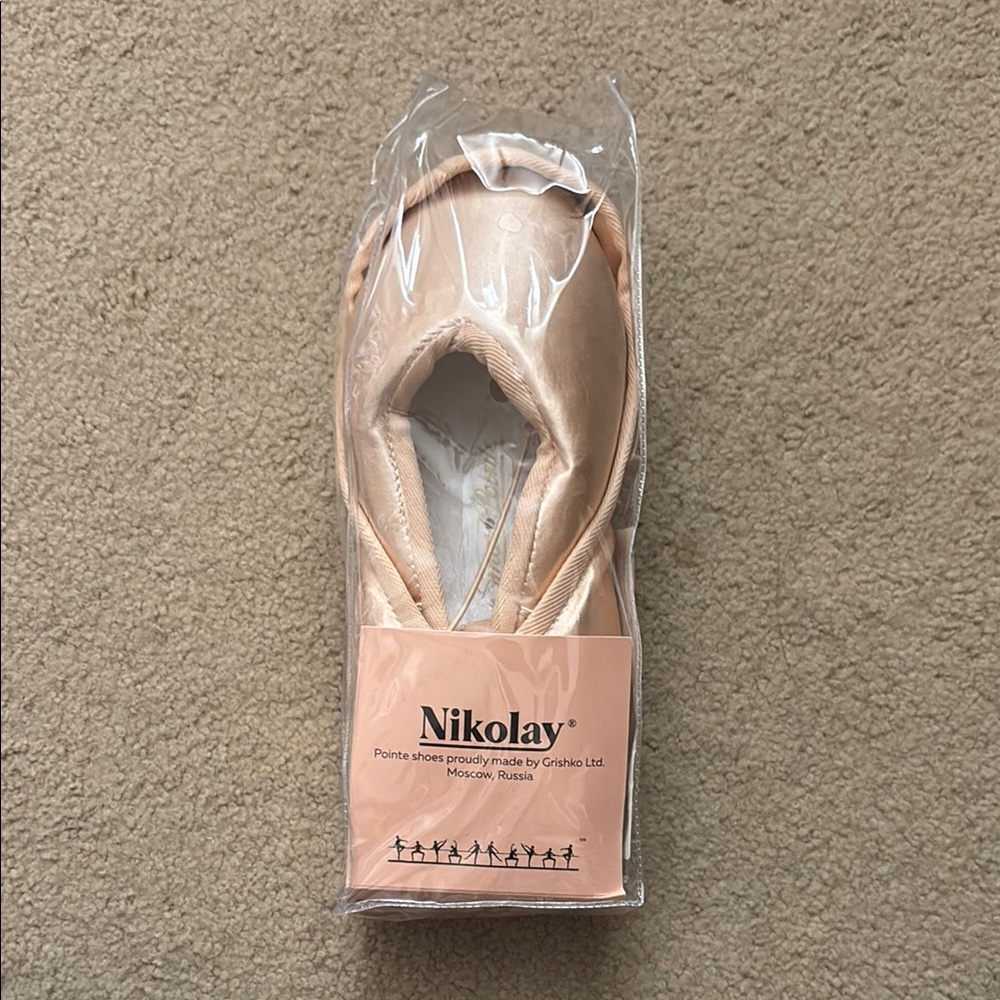 Nikolay Ballet Pointe Shoes